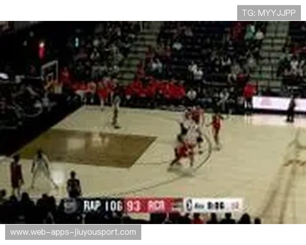 若塔禁区弧顶接球斜射，皮球钻入球门死角