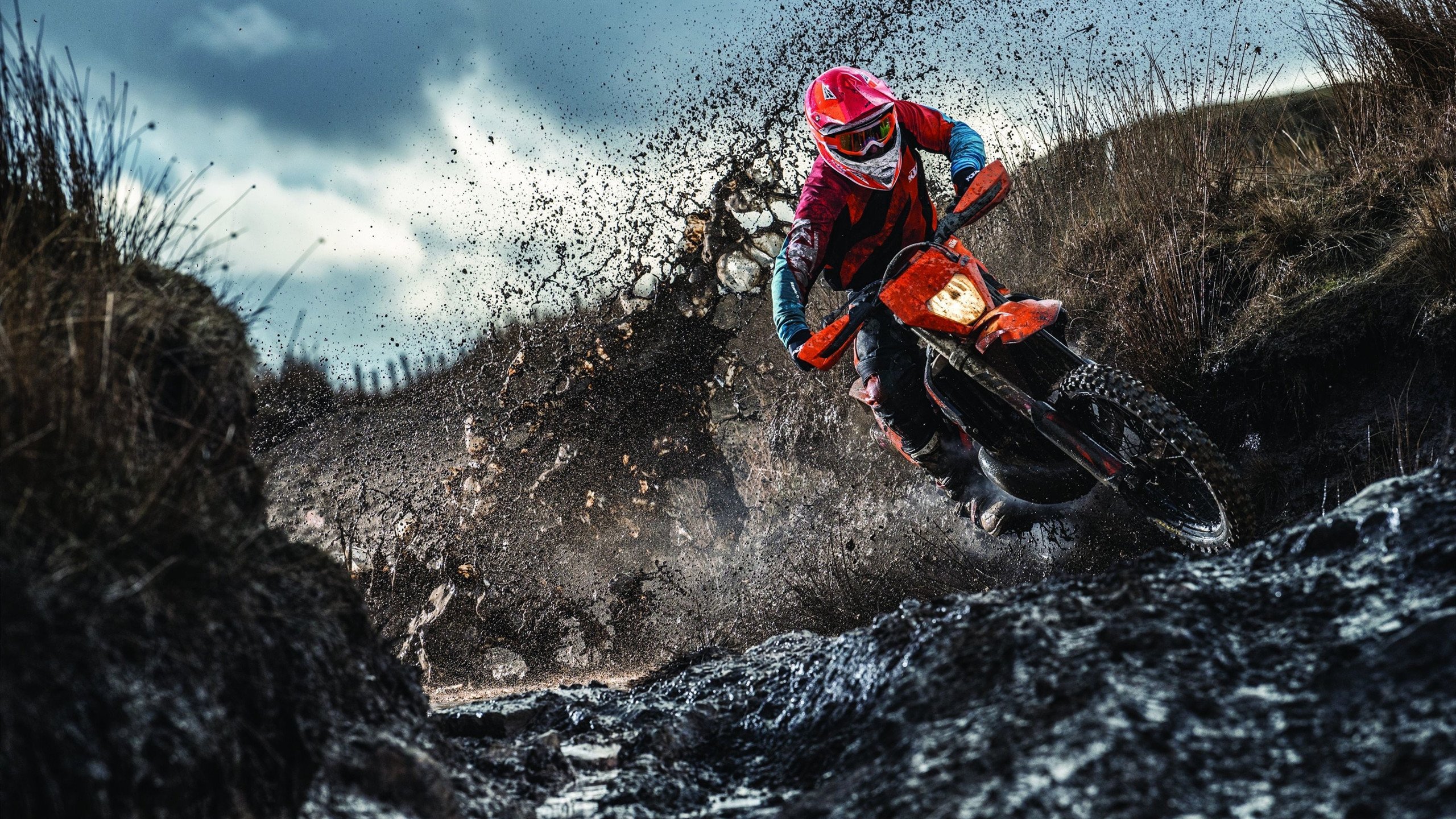 九游官网入口-决赛冲刺：谁能笑到最后？，谁能进决赛